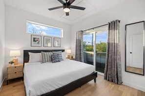 9 bedrooms, iron/ironing board, WiFi, bed sheets