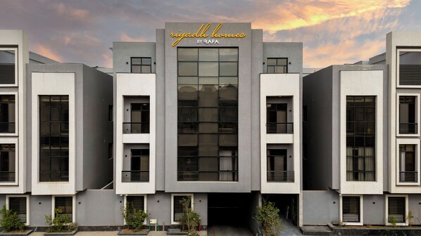 Exterior - Riyadh homes by RAFA (Riyadh)
