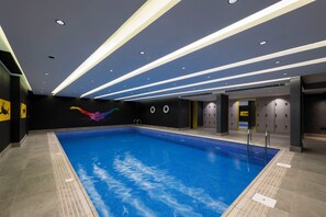 Indoor pool - Riyadh homes by RAFA (Riyadh)