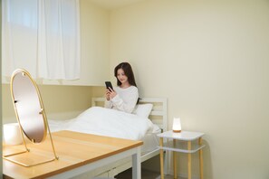 Basic Single Room, Non Smoking, Pets Not Allowed | Desk, free WiFi - KOREA HAPPY HOUSE (Seoul)