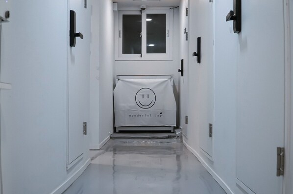 Kamar Single Basic, Bebas Asap Rokok, Hewan Peliharaan Dilarang | Meja kerja dan Wi-Fi gratis