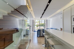 House | Dining