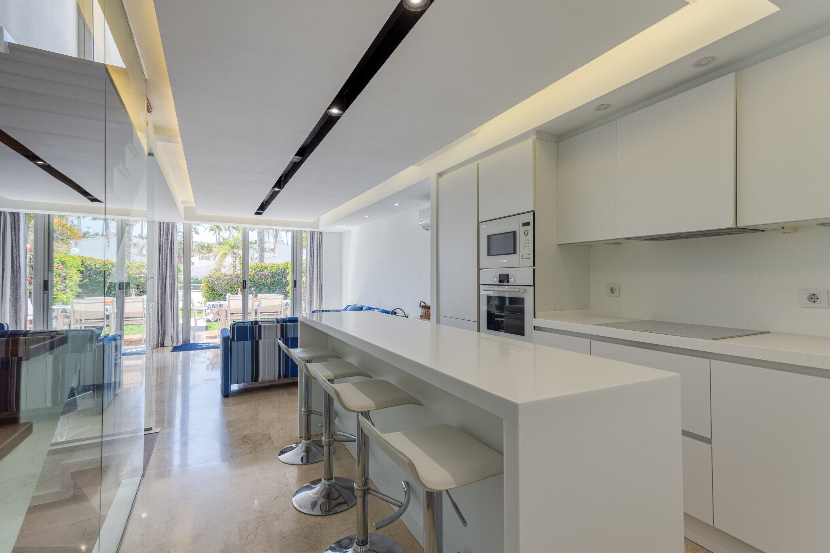 House | Private kitchen | Toaster, highchair