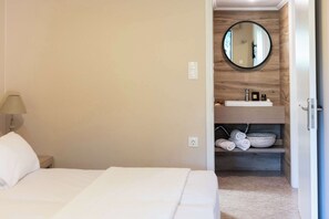 1 Schlafzimmer, Reisekinderbett, WLAN, Bettwäsche