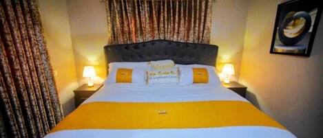 2 chambres, fer et planche Ă repasser, Wi-Fi, draps fournis