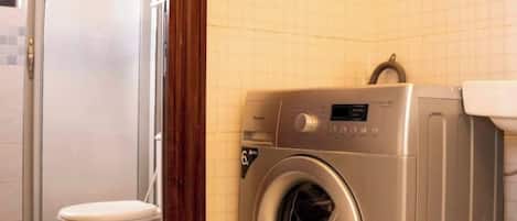 Shower, bidet, towels, soap