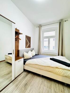 Basic Room | View from room - Comfy 4BR 10 Min Transport to Stadthalle (Vienna)