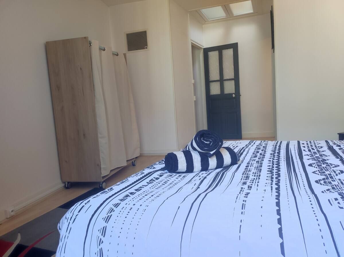 1 Schlafzimmer, Reisekinderbett, kostenloses WLAN, Bettwäsche