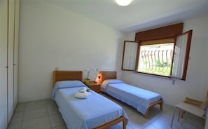 Villa, 2 Bedrooms, Patio, Garden View