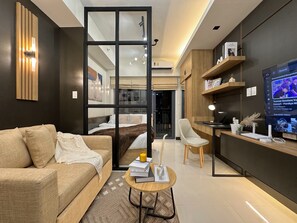 1 bedroom, desk, iron/ironing board, free WiFi