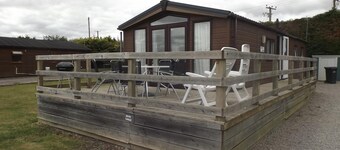 Modern 3 Bedroom Lodge at Avonvale Holiday Lodges