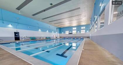 Cosy Lakefront Condo -- 1-bedroom w/WiFi & fitness room in wonderful Huddleston