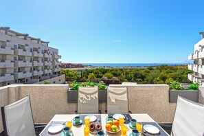 公寓, 露台, 部分海景 | 陽台