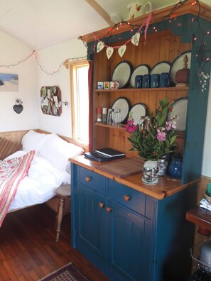 1 soveværelse, sengetøj