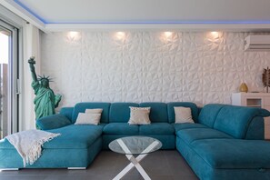 Chalet | Living room - Chalet in Maspalomas With Heated Pool (San Bartolomé de Tirajana)