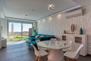 Chalet | Dining - Chalet in Maspalomas With Heated Pool (San Bartolomé de Tirajana)