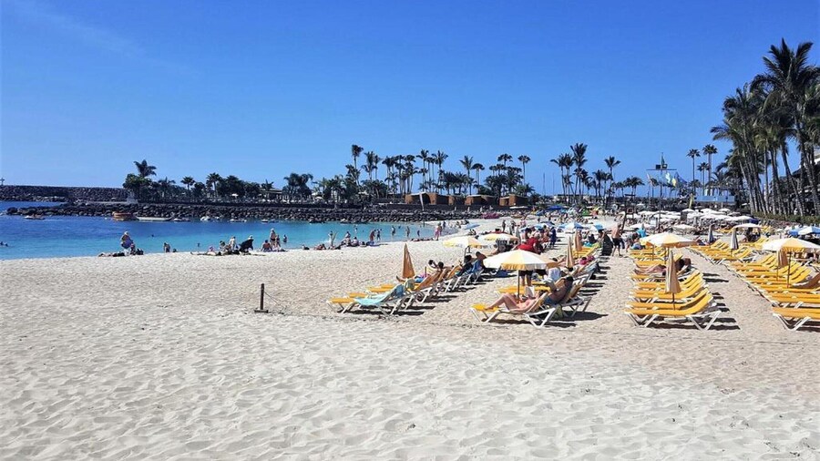 Apartment in Playa de Mogan With Sea Views