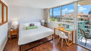 Condo (0 Bedroom)