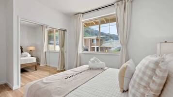 House (3 Bedrooms) | 3 bedrooms, travel cot, bed sheets