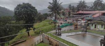 Padmashree lodge