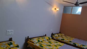 Classic Triple Room | Free WiFi