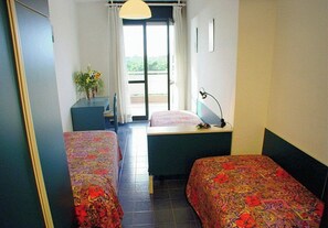 Apartment, 2 Bedrooms, Balcony - Beachside Flat in a Residence With Swimming Pool and Garden (Lignano Sabbiadoro)