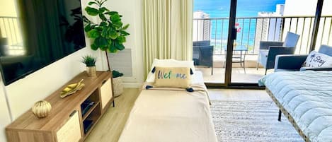 1 habitación, escritorio, tabla de planchar con plancha y wifi
