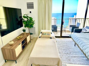 1 bedroom, desk, iron/ironing board, WiFi