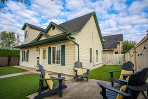 Exterior - Downtown Greens (Kelowna)