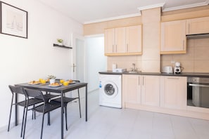 Appartement, 2 chambres, accessible aux personnes à mobilité réduite, balcon | Intérieur