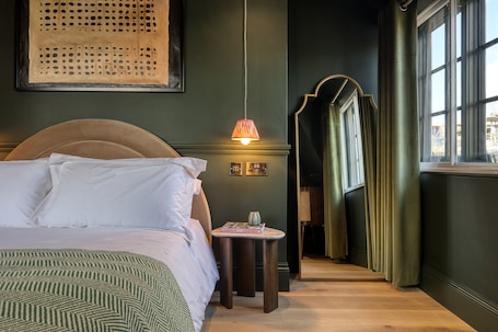 Superior Double Room | In-room safe, individually decorated, individually furnished. The Carlton Tavern Hotel