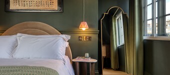 The Carlton Tavern Hotel