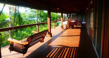 Framadani estate entire property - 3BDR Villa with pool and 1BDR Cabin