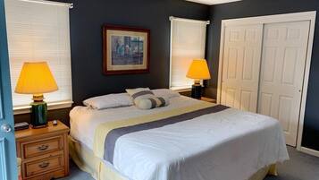 House, Multiple Beds, Kitchen, Ocean View (KING CHARLES AVENUE 404 #6) | 4 bedrooms, individually decorated, individually furnished