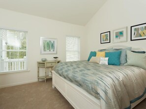 4 habitaciones, decoración personalizada y muebles diferentes 