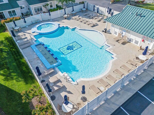 Pool - Sandy Bottom Circle 6301 (Rehoboth Beach)
