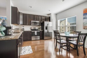House, Berbilang Katil, Patio (KEYSTONE DRIVE 19796) | Dapur peribadi | Pembancuh kopi/teh 