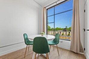 Dining - East Side Condo with Rooftop Hot Tubs (Traverse City)