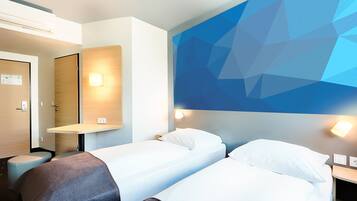 Zweibettzimmer | Schreibtisch, kostenloses WLAN