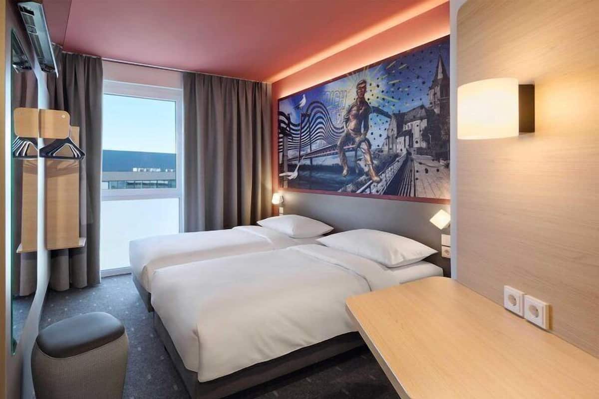Twin Room | Desk, soundproofing, WiFi (free)