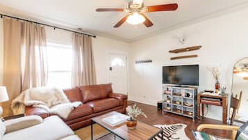 Una Smart TV, videojuegos, libros