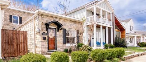 المنشأة من الخارج