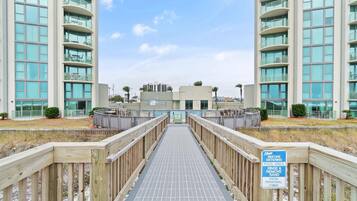 Condo, Multiple Beds (Perdido Towers East 703) | Property grounds