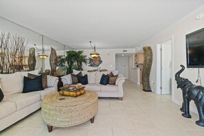 Appartement, Meerdere bedden (Perdido Towers East 703) | Woonruimte