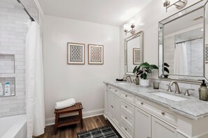 Amenidades de baño ecológicas, secadora de cabello, toallas, jabón