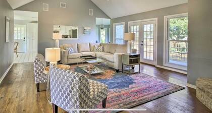 Charming 3-bedroom house with AC, WiFi down town historic Boerne Tx