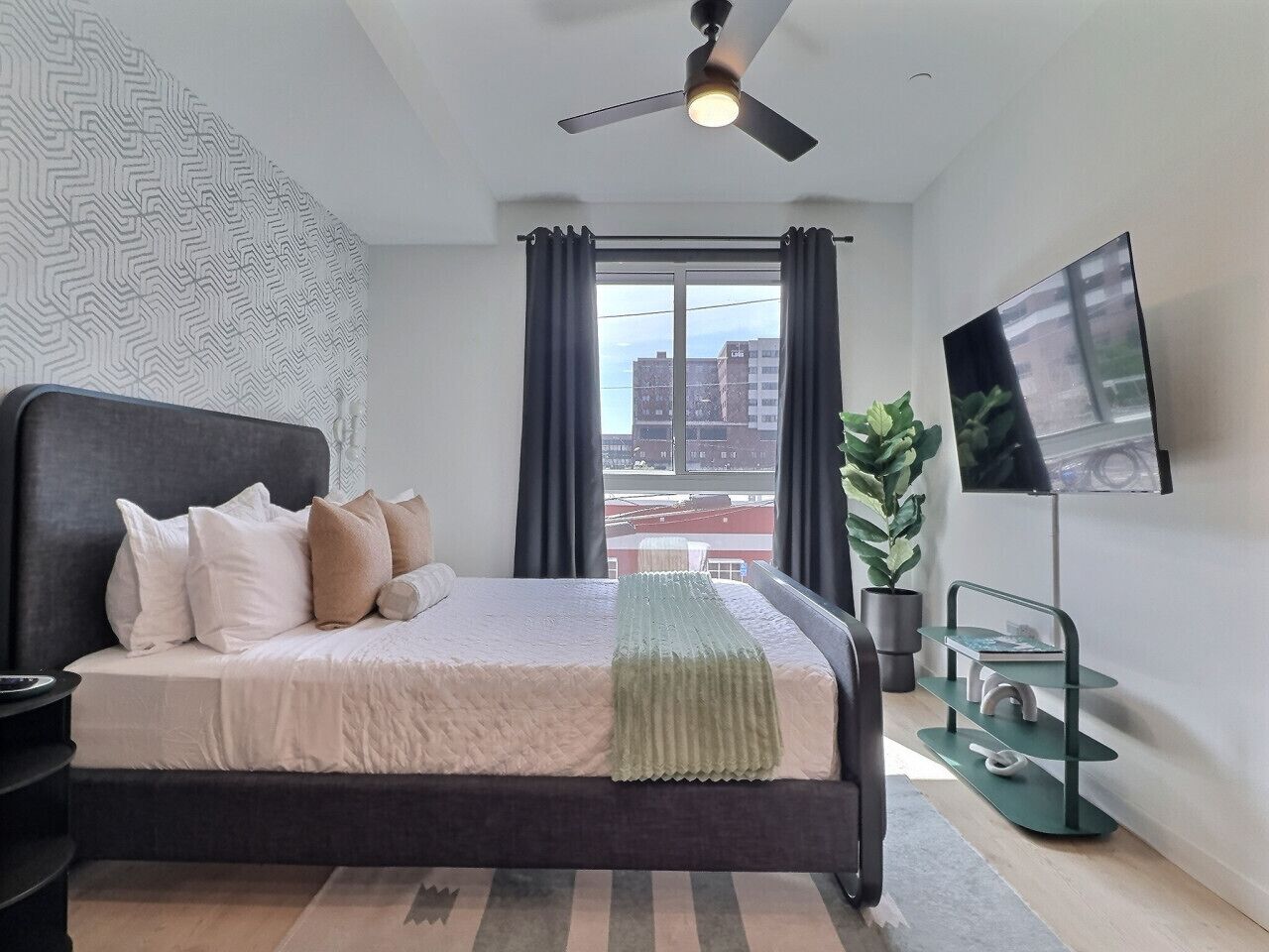 Desk, iron/ironing board, free WiFi, bed sheets