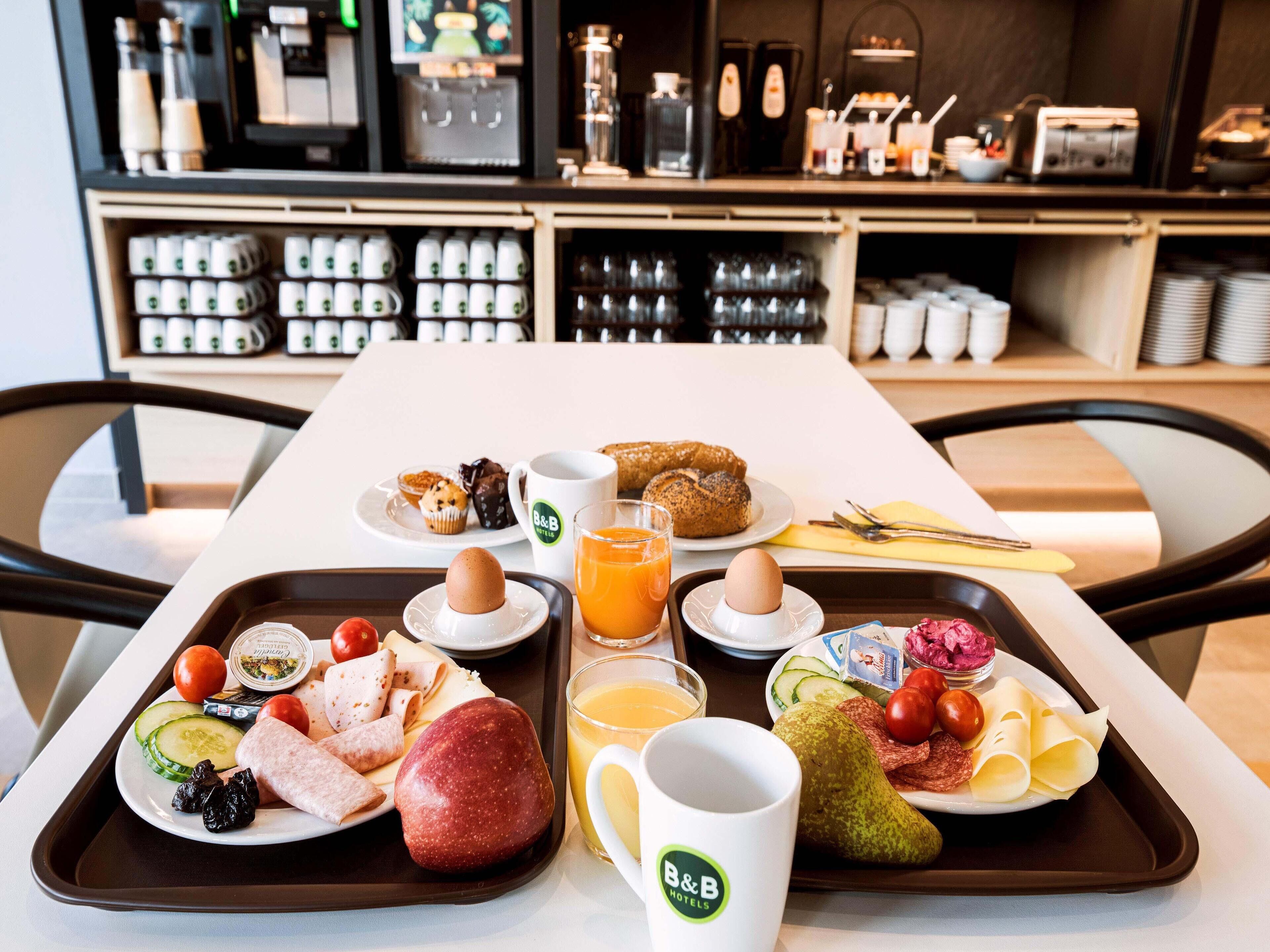 Dagelijks ontbijtbuffet (EUR 13.90 per persoon)