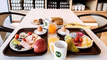 Daily buffet breakfast (EUR 13.90 per person)