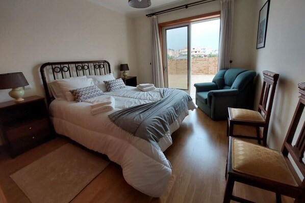 4 bedrooms, iron/ironing board, travel crib, WiFi